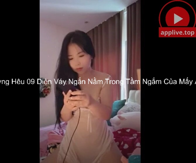 Hường Hêu 09 Diện Váy Ngắn Nằm Trong Tầm Ngắm Của Mấy Anh 4