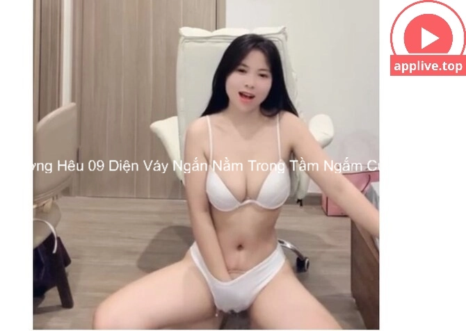 Hường Hêu 09 Diện Váy Ngắn Nằm Trong Tầm Ngắm Của Mấy Anh 8