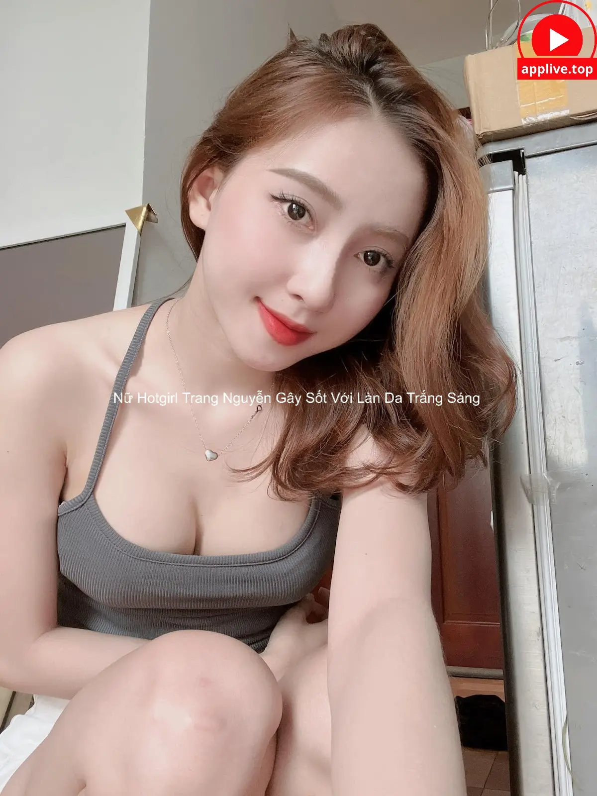 Nữ Hotgirl Trang Nguyễn Gây Sốt Với Làn Da Trắng Sáng 5